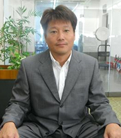 代表取締役